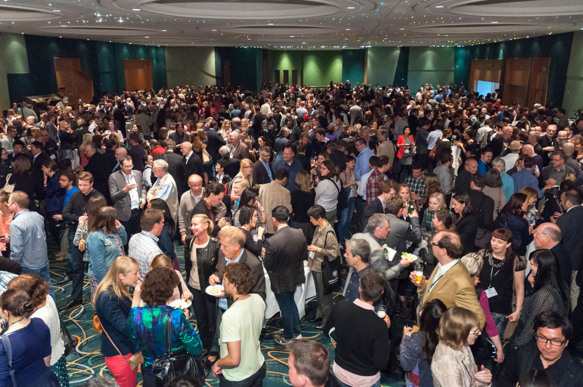 images/slider/slide-1-fs@2x